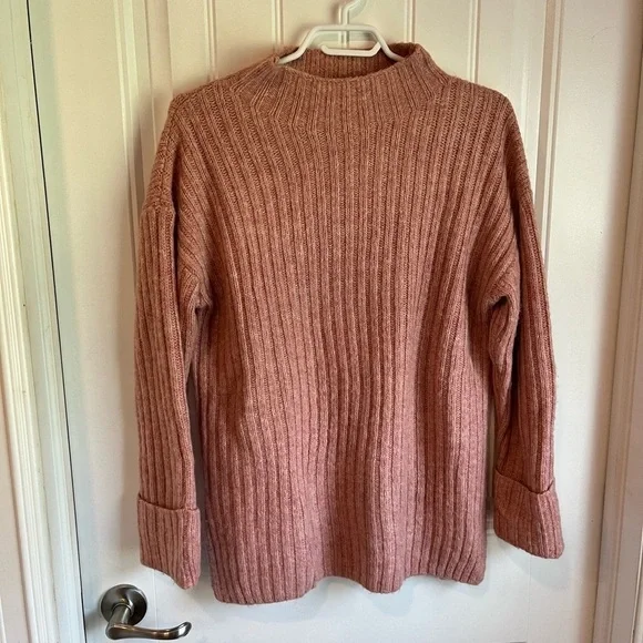 NWOT Old Navy Tunic Length Pink Sweater Small oversized - Picture 2 of 7